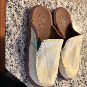 Sanuk Tan and Cream Loafers